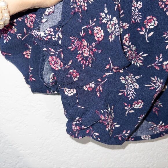 Louna‎ Navy Blue Floral Puff Sleeve Romper Size Large - Picture 3 of 8